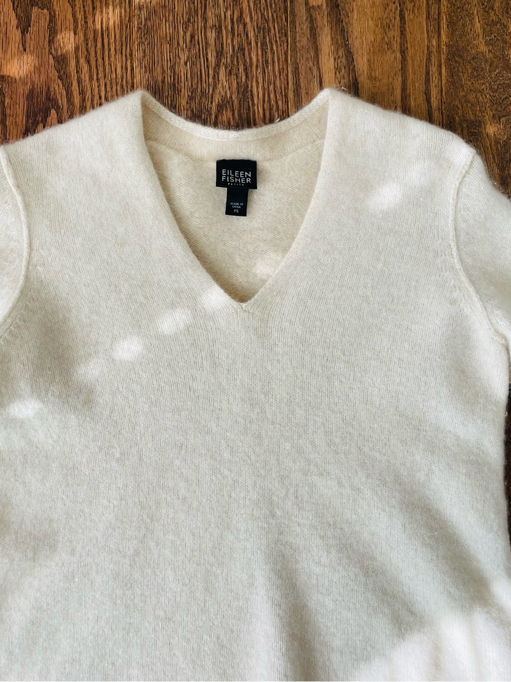 Eileen Fisher Cream V-Neck 100% Cashmere Sweater